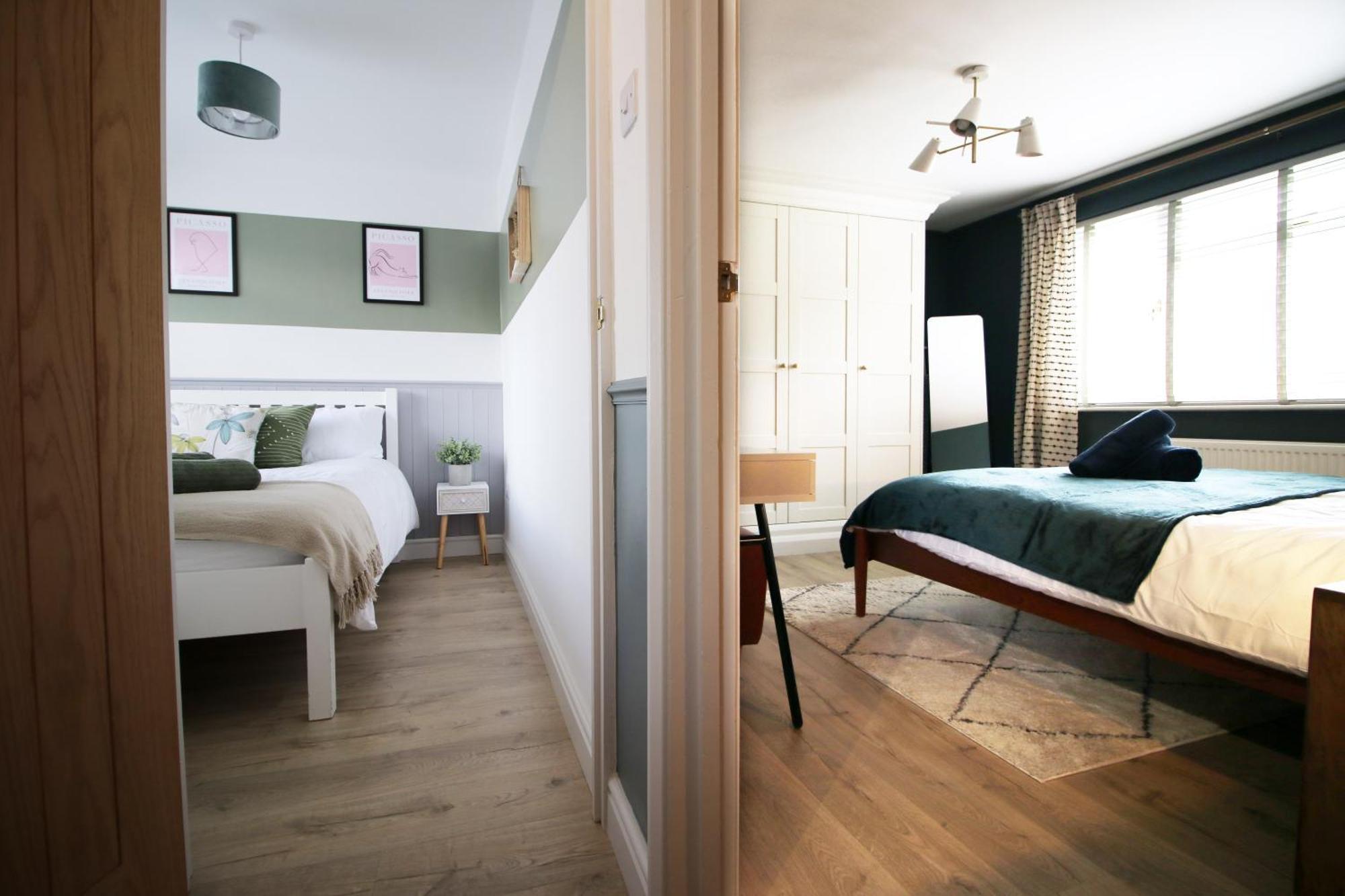 Stylish Home In Bath With Driveway Parking, 10Min From City Bagian luar foto