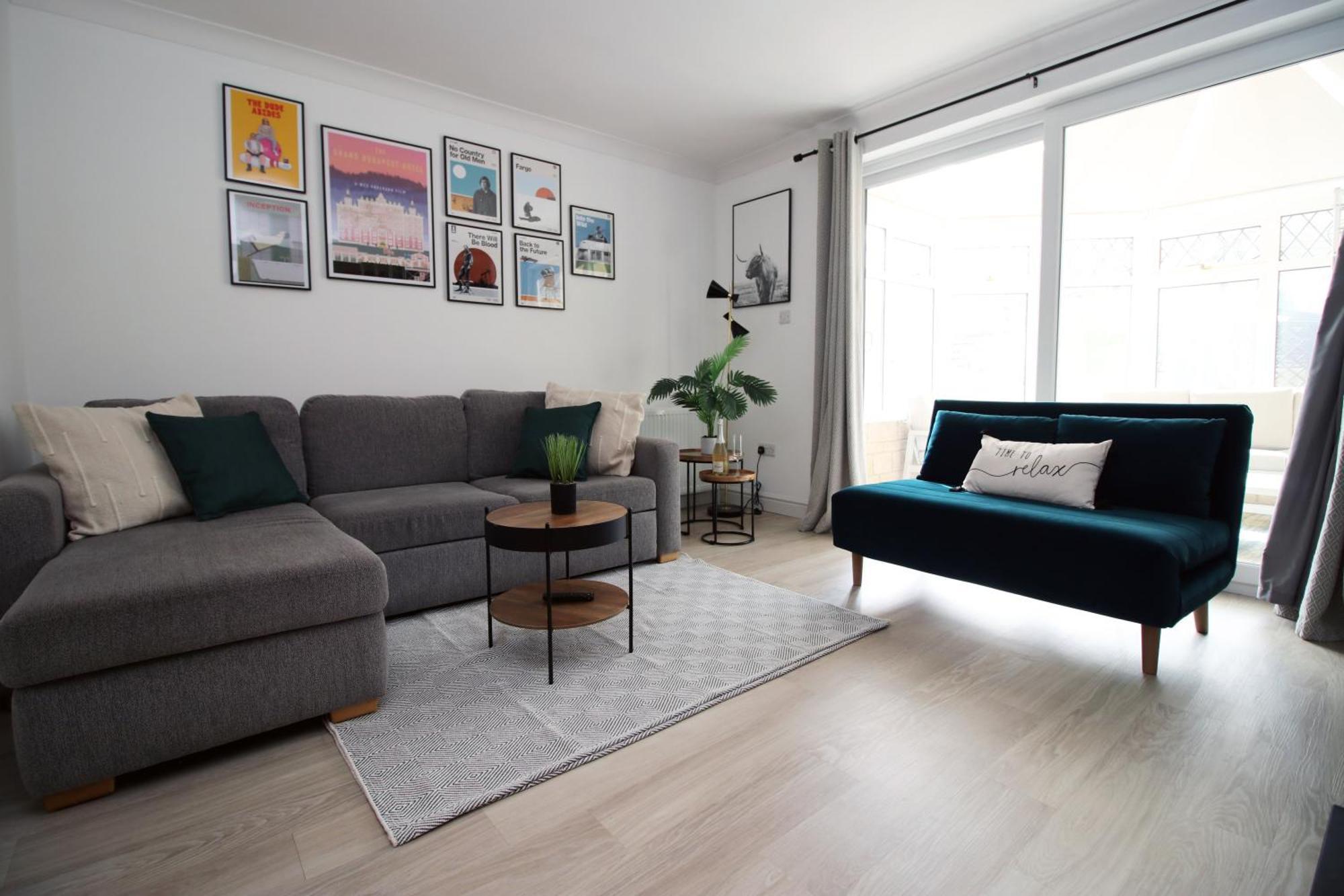 Stylish Home In Bath With Driveway Parking, 10Min From City Bagian luar foto